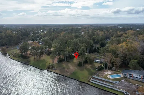 2108 Neuse Cliffs Drive New Bern NC 28560