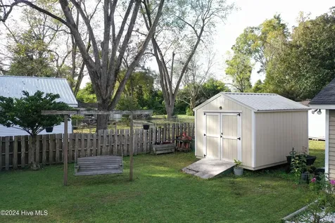 907 Smyrna Drive Whiteville NC 28472