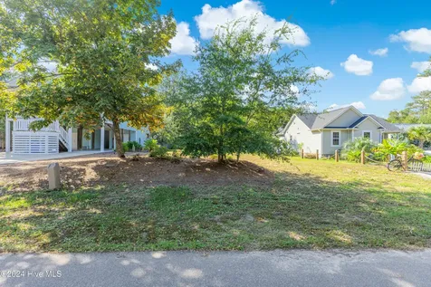 127 NW 25th Street Oak Island NC 28465