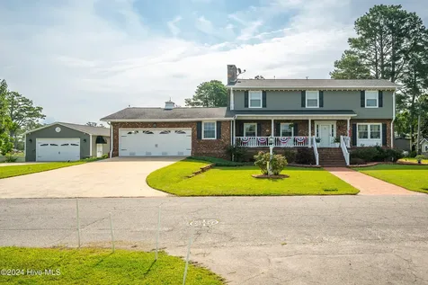 552 Lamont Street Belhaven NC 27810