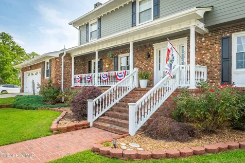 552 Lamont Street Belhaven NC 27810