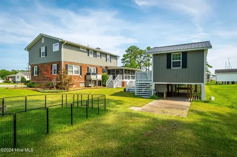 552 Lamont Street Belhaven NC 27810