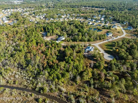 343 Landon Lane Sneads Ferry NC 28460