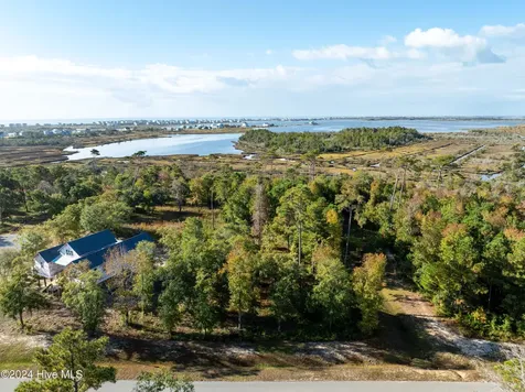 343 Landon Lane Sneads Ferry NC 28460