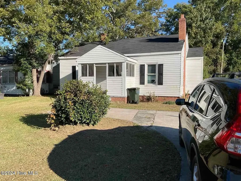 1110 Colonial Avenue Greenville NC 27834