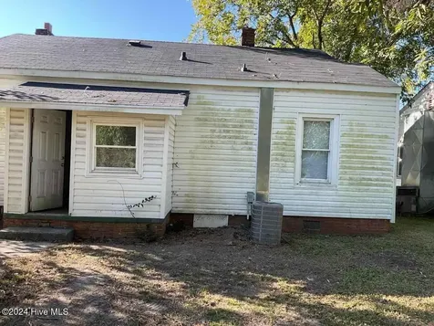 1110 Colonial Avenue Greenville NC 27834
