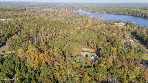 96 Highland Avenue Grantsboro NC 28529