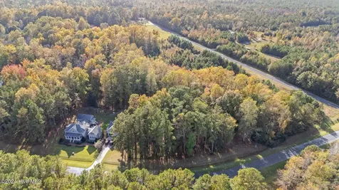 96 Highland Avenue Grantsboro NC 28529