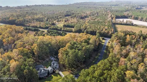 96 Highland Avenue Grantsboro NC 28529