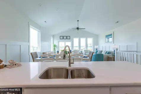 122 Shell Road Surf City NC 28445