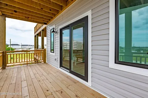 122 Shell Road Surf City NC 28445