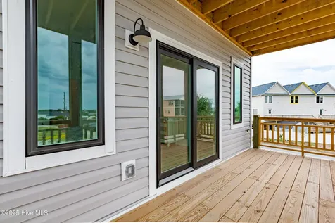 122 Shell Road Surf City NC 28445