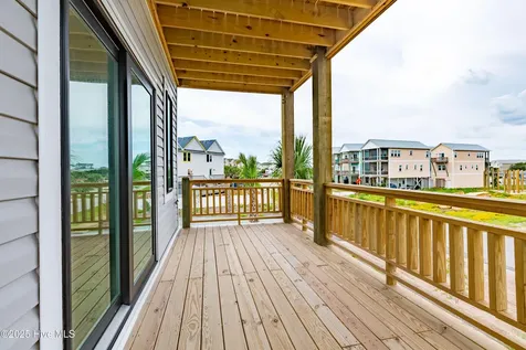 122 Shell Road Surf City NC 28445