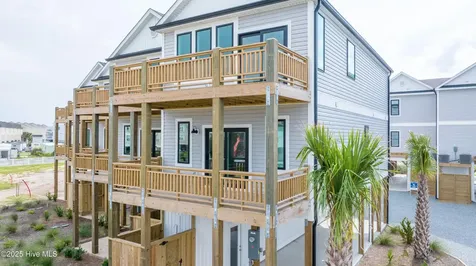122 Shell Road Surf City NC 28445