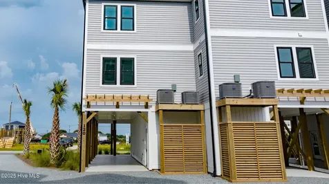 122 Shell Road Surf City NC 28445