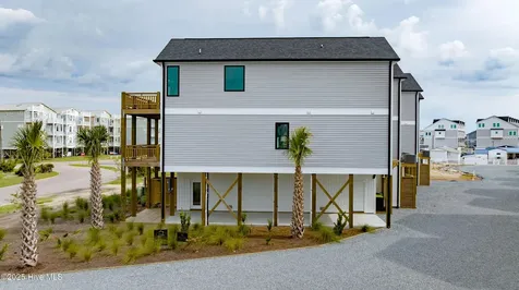 122 Shell Road Surf City NC 28445