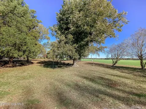 4271 Caratoke Highway Barco NC 27917