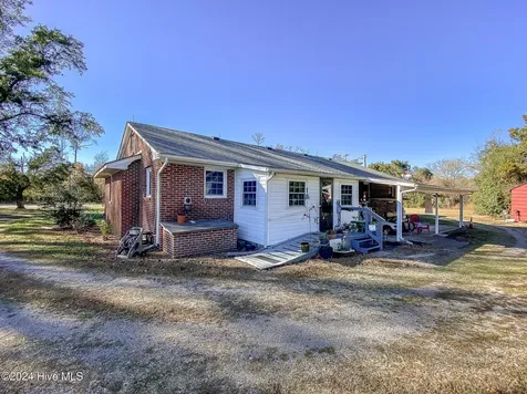 4271 Caratoke Highway Barco NC 27917