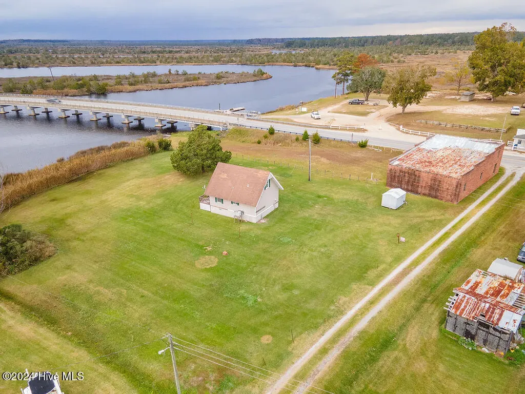 110 Wetherington Landing Road Stella NC 28582