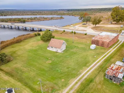 110 Wetherington Landing Road Stella NC 28582