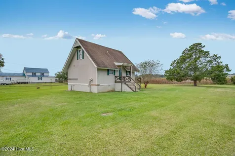 110 Wetherington Landing Road Stella NC 28582