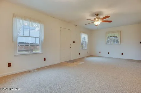 110 Wetherington Landing Road Stella NC 28582