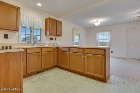110 Wetherington Landing Road Stella NC 28582