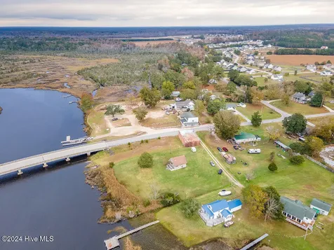 110 Wetherington Landing Road Stella NC 28582