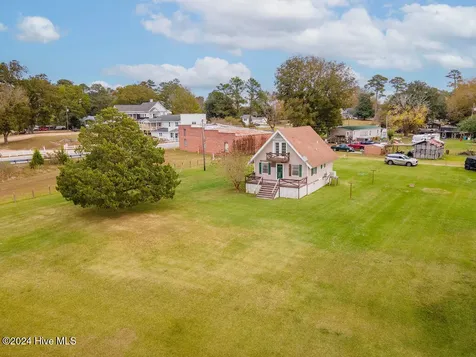 110 Wetherington Landing Road Stella NC 28582