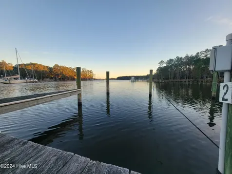 258 Port Drive Oriental NC 28571