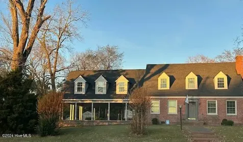 301 W Pittsylvania Street Halifax NC 27839