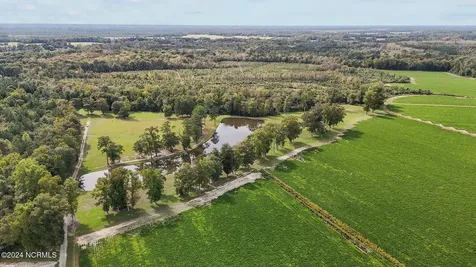 215 Nc 43 Highway Vanceboro NC 28586