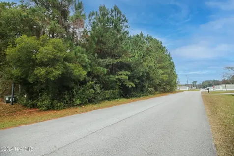 861 Roberts Road Newport NC 28570