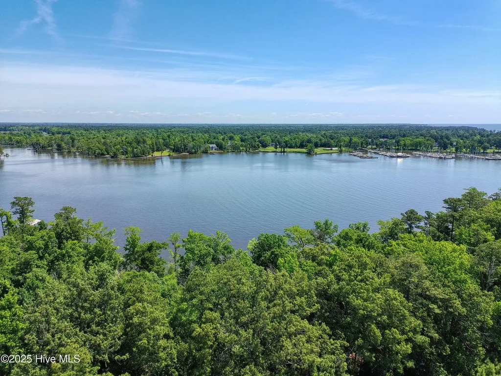 11 Peninsula Shores Way Hertford NC 27944