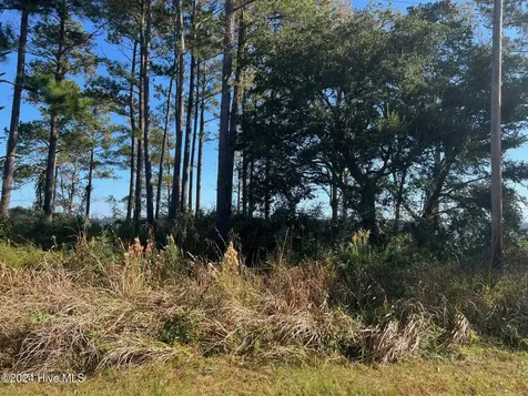 211 S River Drive Beaufort NC 28516