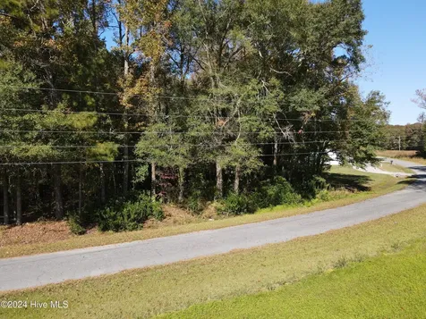 1239 Chance Boulevard Robersonville NC 27871