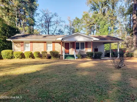 716 W Burkhead Street Whiteville NC 28472