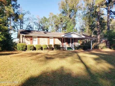 716 W Burkhead Street Whiteville NC 28472