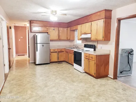 716 W Burkhead Street Whiteville NC 28472
