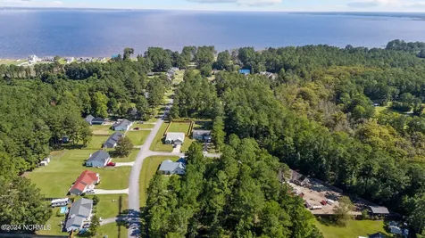 102 Redbud Court Havelock NC 28532