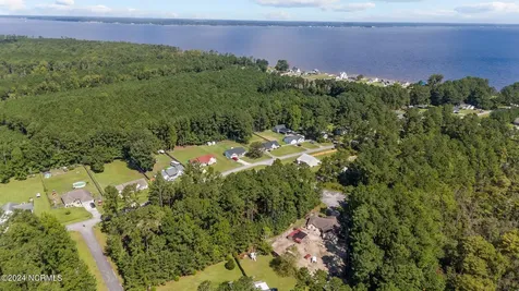 102 Redbud Court Havelock NC 28532