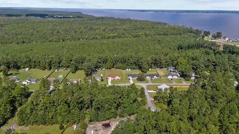 102 Redbud Court Havelock NC 28532