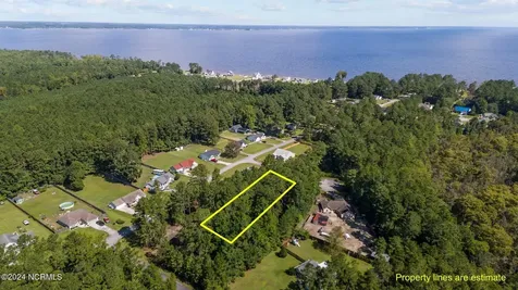 102 Redbud Court Havelock NC 28532