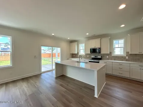 504 Yellow Birch Way Hubert NC 28539