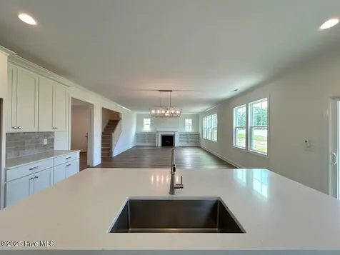 504 Yellow Birch Way Hubert NC 28539