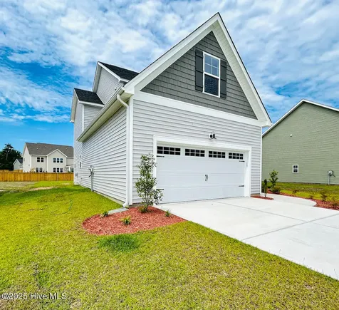 504 Yellow Birch Way Hubert NC 28539
