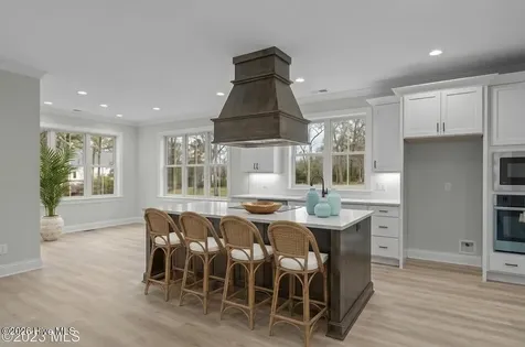 112 Indian Trail Beaufort NC 28516