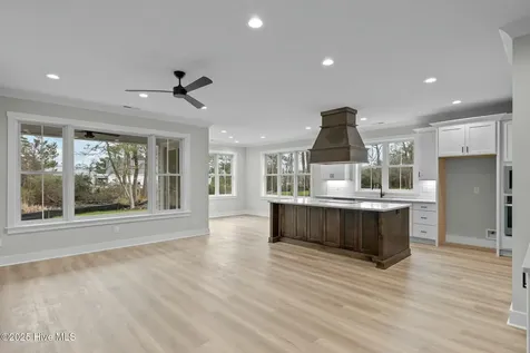 112 Indian Trail Beaufort NC 28516