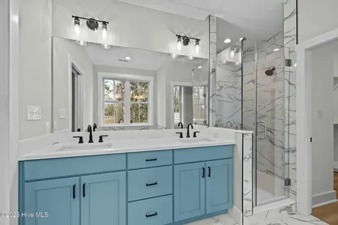 112 Indian Trail Beaufort NC 28516