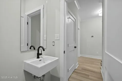 112 Indian Trail Beaufort NC 28516
